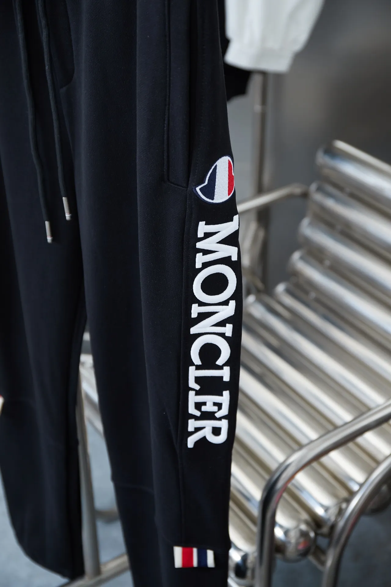 MONCLER logo · Canvas · · · · ：Gray/Black Size：S M L XL